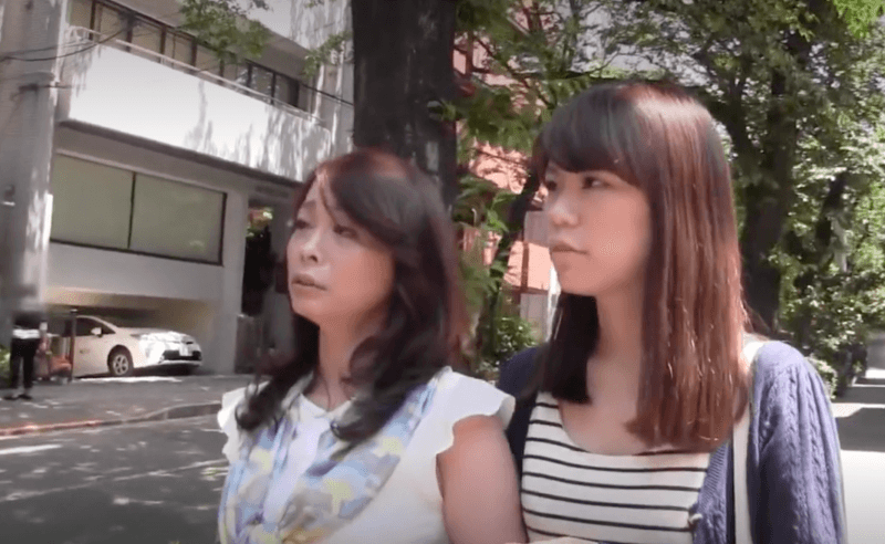 【素人】巨乳熟女+娘2人と男1人が一夫多妻的3P乱交ハーレムエッチww